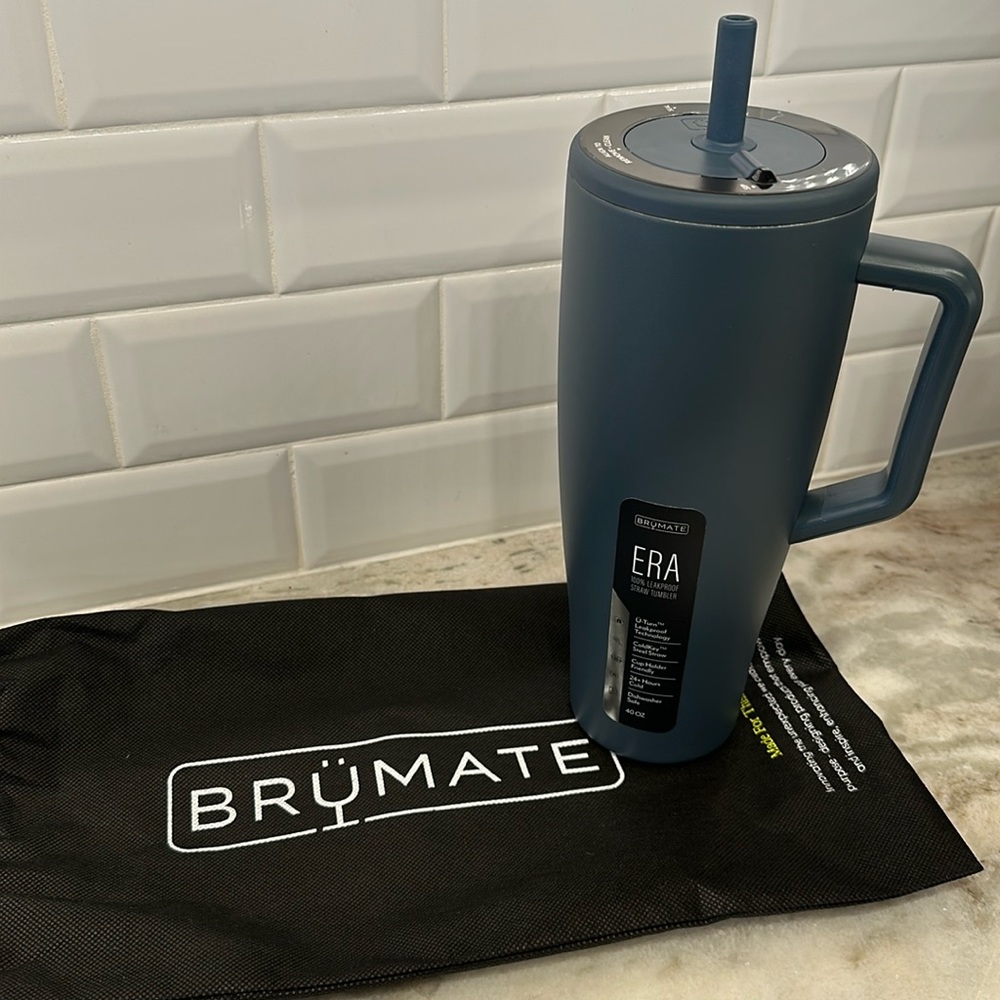 Brumate Era 40oz Tumbler Nightfall Blue